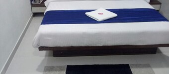 Hotel Lake Palace Ahmedabad