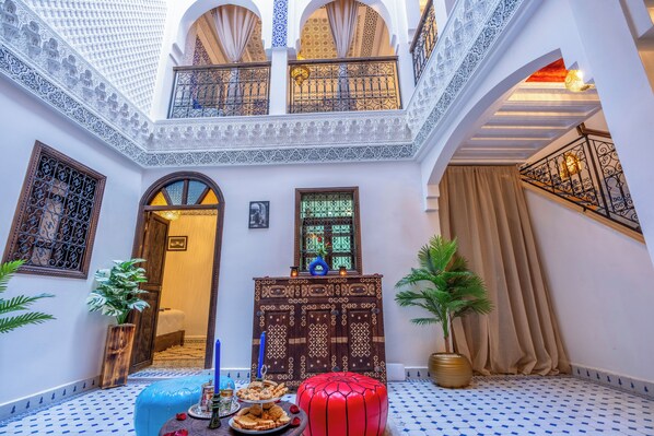 Exterior - Riad la perle bleue Marrakech (Oulad Khallouf)