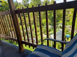 Property grounds - Duhamel Treetop Cottage (Duhamel)