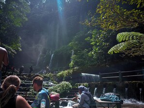 Hiking - Tetebatu Valley Bungalows (Tetebatu)