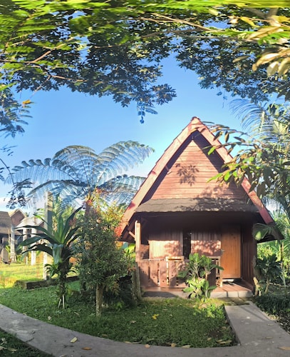 Tetebatu Valley Bungalows 