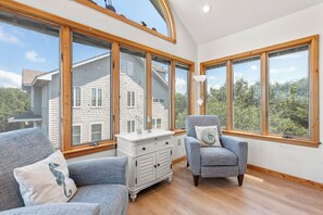 Interior - Family Tradition: Hot Tub | Ensuite Bedrooms (Duck)