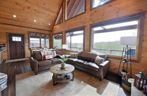 Interior - BLUE RIDGE BEST LOCATION Lazy K Cabin! AFFORDABLE LUXURY STUNNING VIEWS HOT TUB! (Blue Ridge)