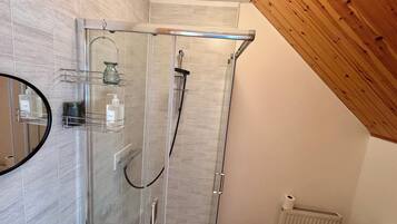 Bruser, håndklæder, Sæbe, Toiletpapir