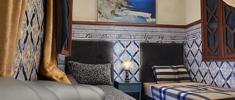 5 bedrooms, iron/ironing board, Internet, bed sheets