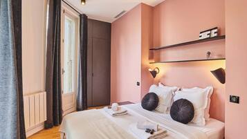 Apartamento | 1 dormitorio y espacio para trabajar con un portátil