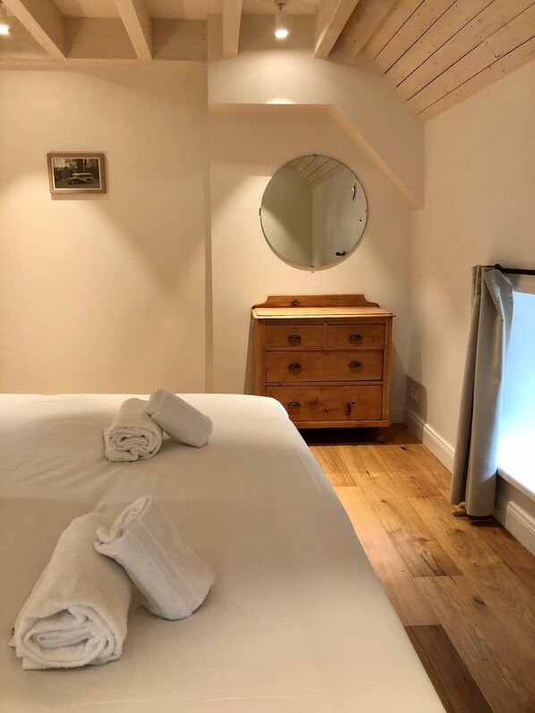 Casa | 2 quartos, roupa de cama