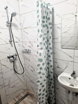 Apartment | Badezimmer