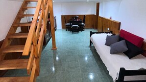 Interior - ✨Loft with vibe steps from downtown and Hito Tres Fronteras✨. (Puerto Iguazú)