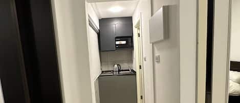 Apartment, 1 Bedroom, Accessible, Smoking | Private kitchen