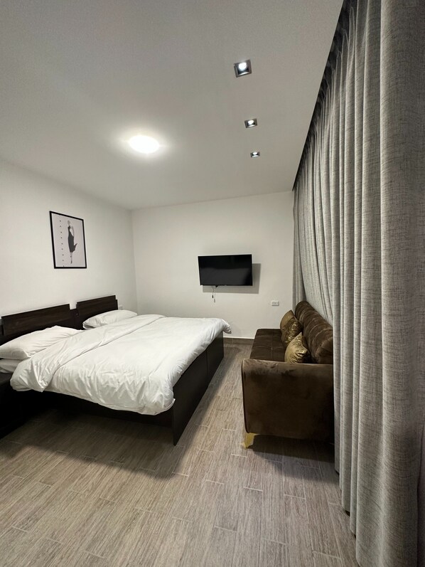 Apartment, 1 Bedroom, Accessible, Smoking | 1 bedroom