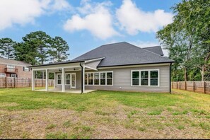 Exterior - Beautiful Escape, Mins from Carowinds & Lake Wylie (Charlotte)