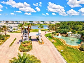 Outdoor pool - Premium Carriage In the Sought After Tidewater Preserve Conveniently Located! (Bradenton)