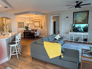 Living area - Premium Carriage In the Sought After Tidewater Preserve Conveniently Located! (Bradenton)