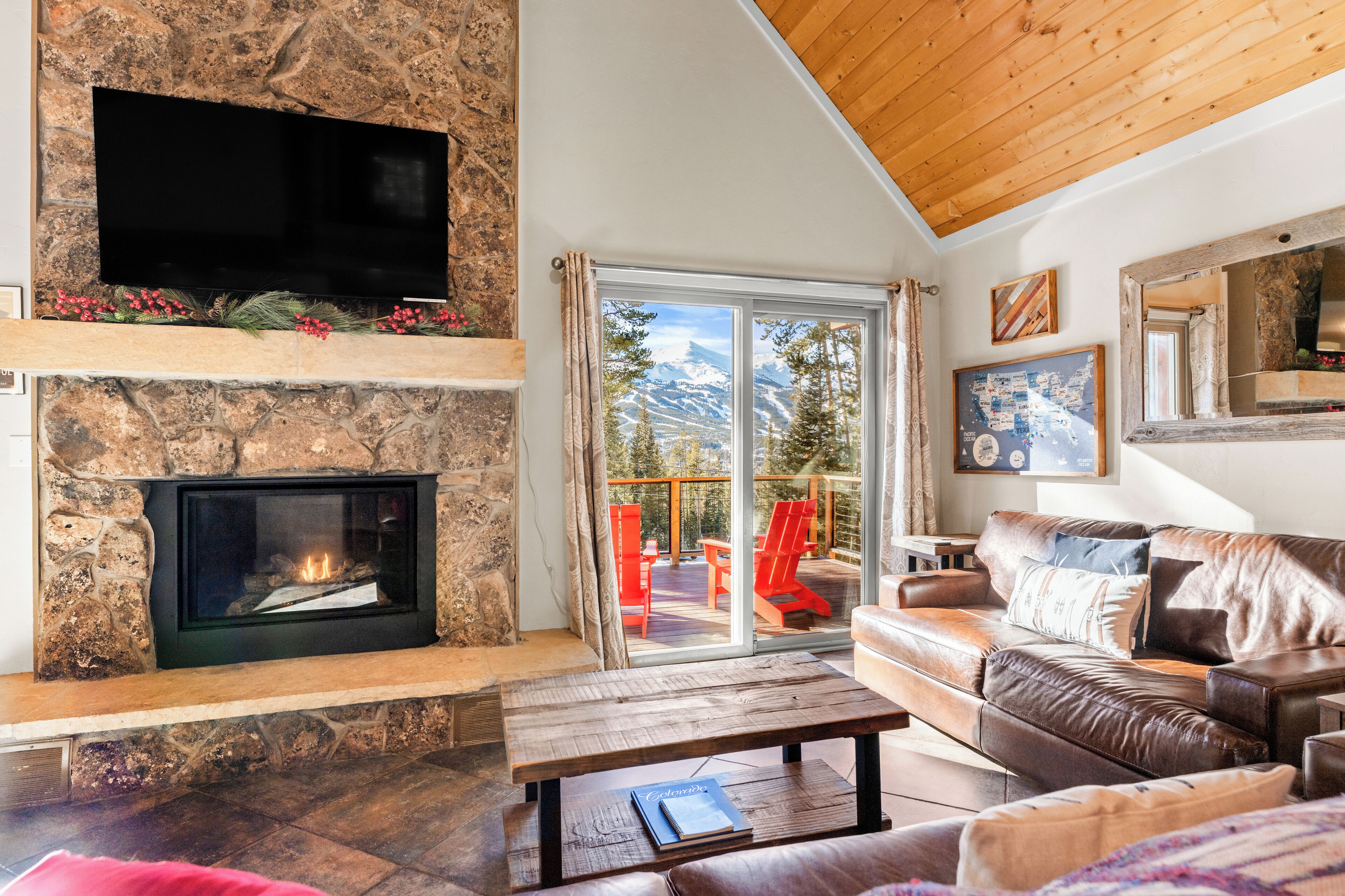 TV, peis, DVD-spiller og fotballspill