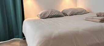 Design & Comfort apartment ! Sleeps 4