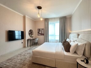In-room safe, iron/ironing board, free WiFi