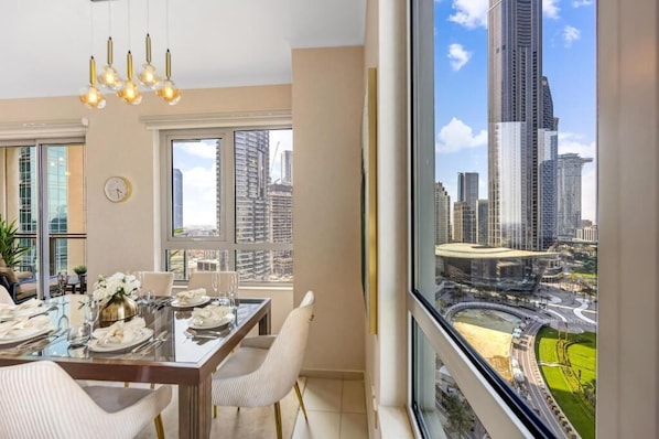 Apartment, Balcony, City View | Living area