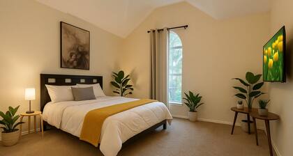 Spacious Home Quiet Neighborhood nr Downtown