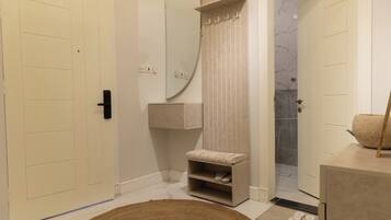 Deluxe-Apartment | Badezimmer