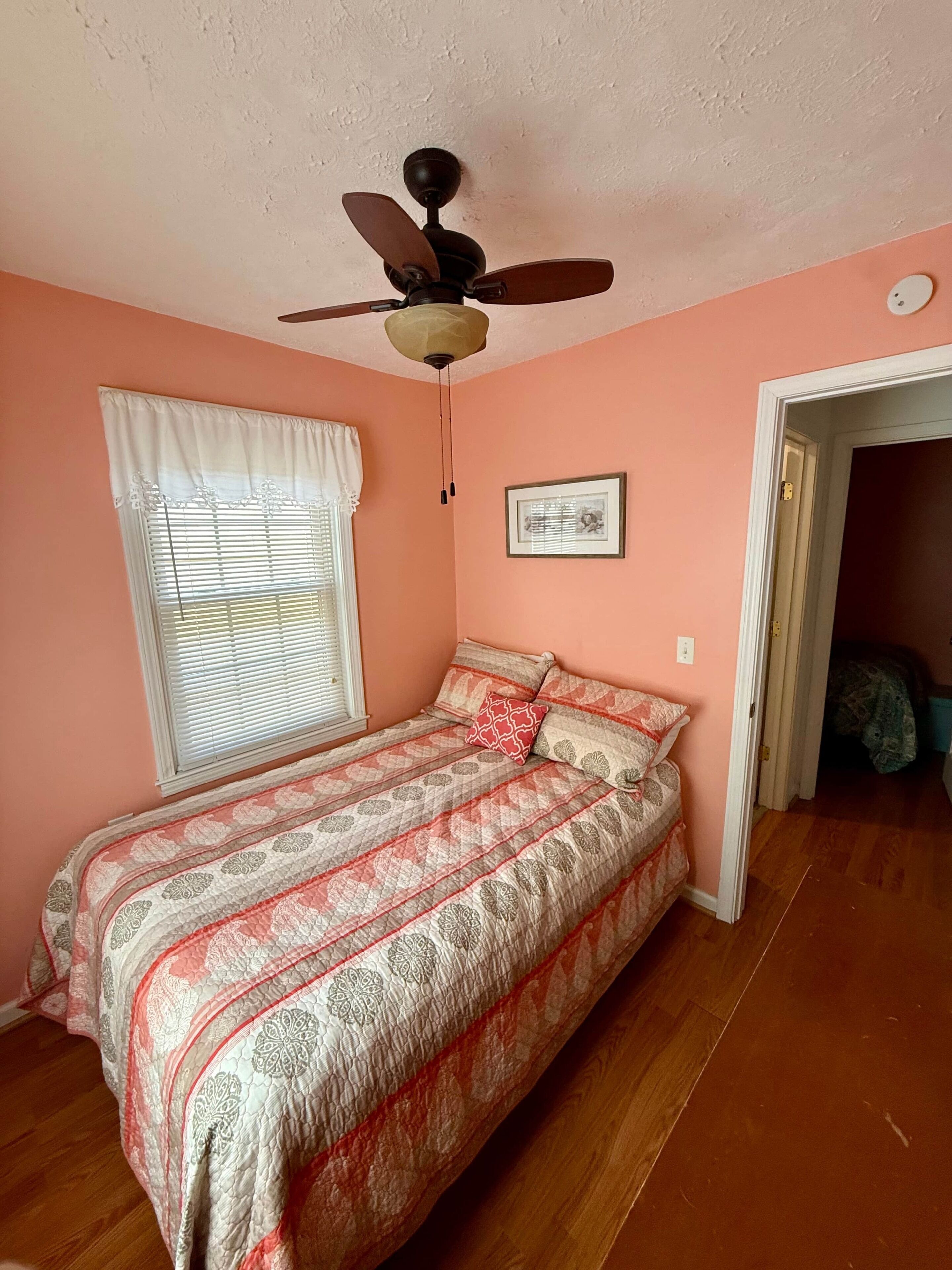 3 bedrooms, WiFi, bed sheets