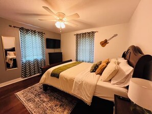 3 bedrooms, free WiFi, bed sheets