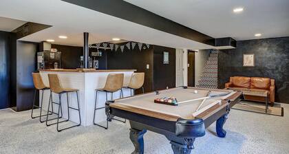 No cleanup chores-Fenced yard, fire pit. Close to I81, downtown. Walk to casino.