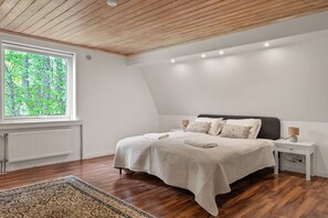 4 habitaciones, tabla de planchar con plancha y wifi gratis 