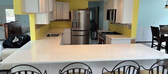 Tremendous 3-bedroom pool house in Homosassa 2600 sq ft executive home.