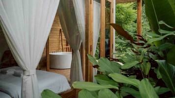Deluxe Double Room | Free WiFi