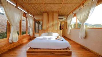 Deluxe Double Room, River View