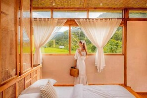 Kahden hengen deluxe-huone, jokinäköala | Ilmainen Wi-Fi