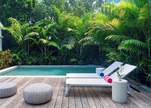 AZURE KEY WEST - Stunning New Home with Heated Pool - 4 Bedrooms Available