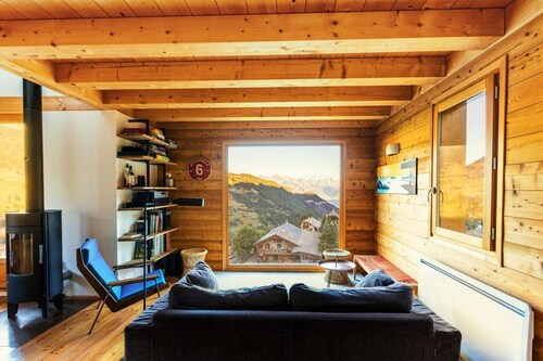 Chalet, view mountain, fireplace or stove, parking, tv, ski locker, 125m², Vars