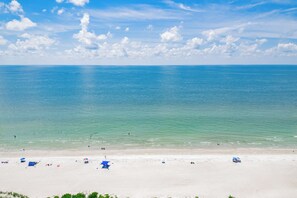 Tumbonas y toallas de playa
