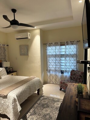 3 bedrooms, iron/ironing board, Internet, bed sheets