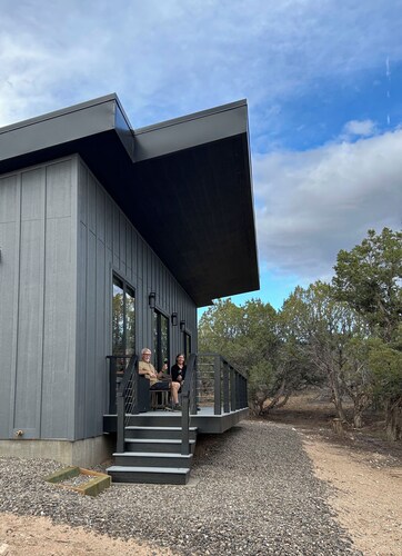 Lost Buck Resort - A modern cottage surrounded by native trees & beautiful view