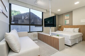 Fer et planche à repasser, accès Internet, draps fournis