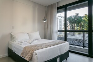 1 quarto, acesso à internet, roupa de cama