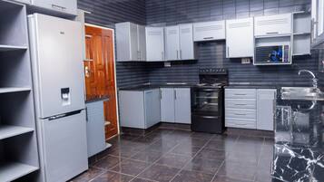 Microones, forn i placa de cuina