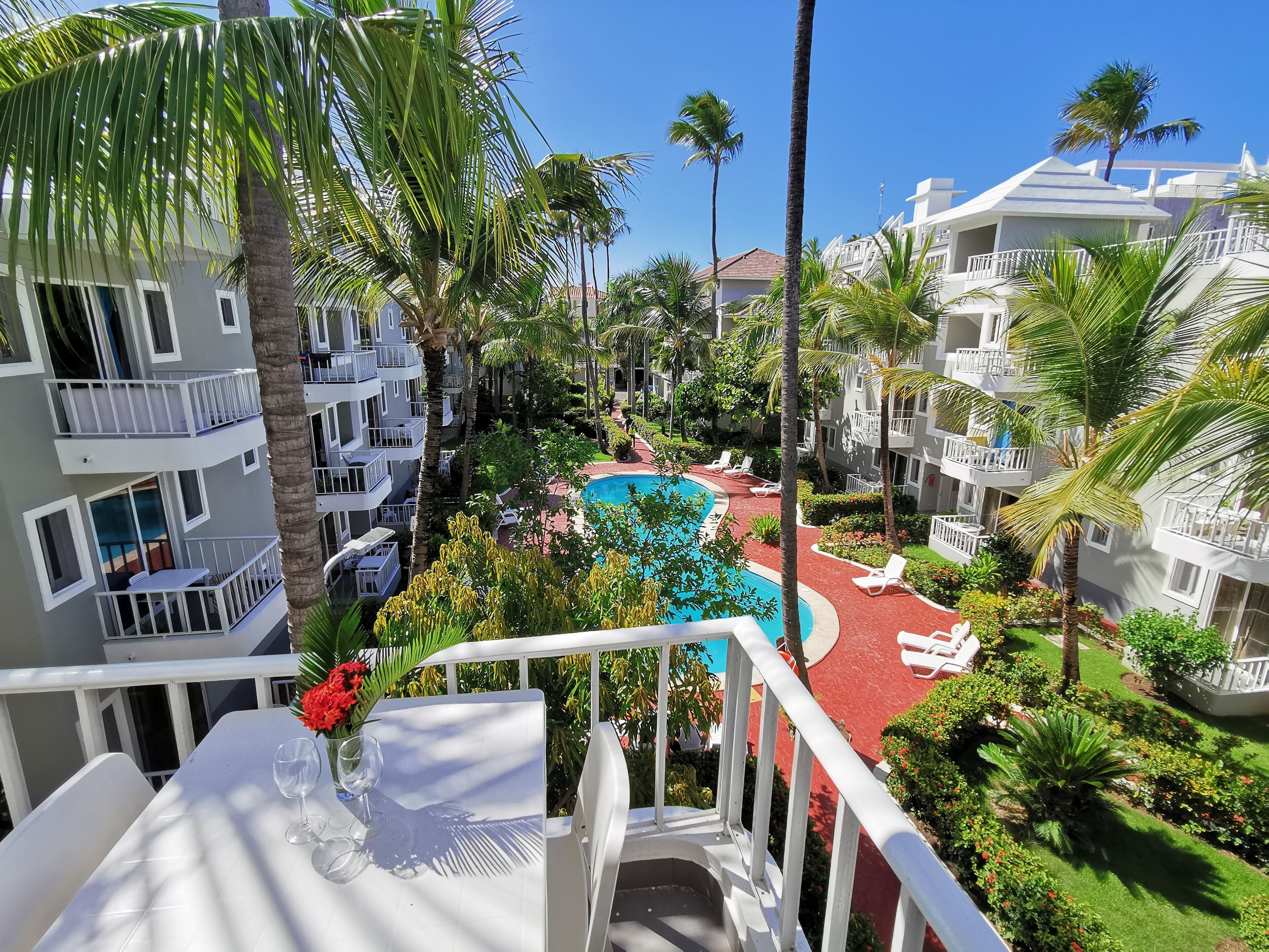 สตูดิโอ, ระเบียง, วิวสระว่า ยน้ำ | ลานระเบียง/นอกชาน