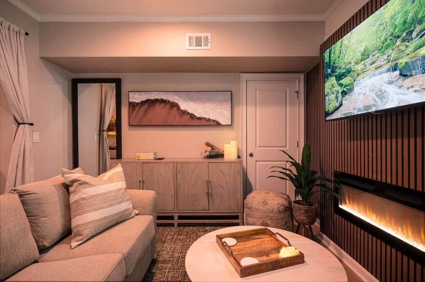 スマートテレビ、暖炉