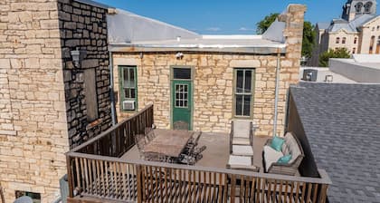 Step Out on Historical Granbury Square from Beautiful Fully Furnished Apartment!