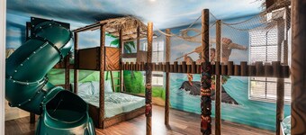 Luxury 9BR w/ Arcade, Pool & Resort Waterpark – Near Disney