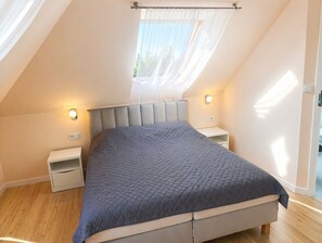 Apartment | 3 bedrooms, bed sheets - Apartment in Miedzywodzie With a Swimming Pool (Dziwnów)