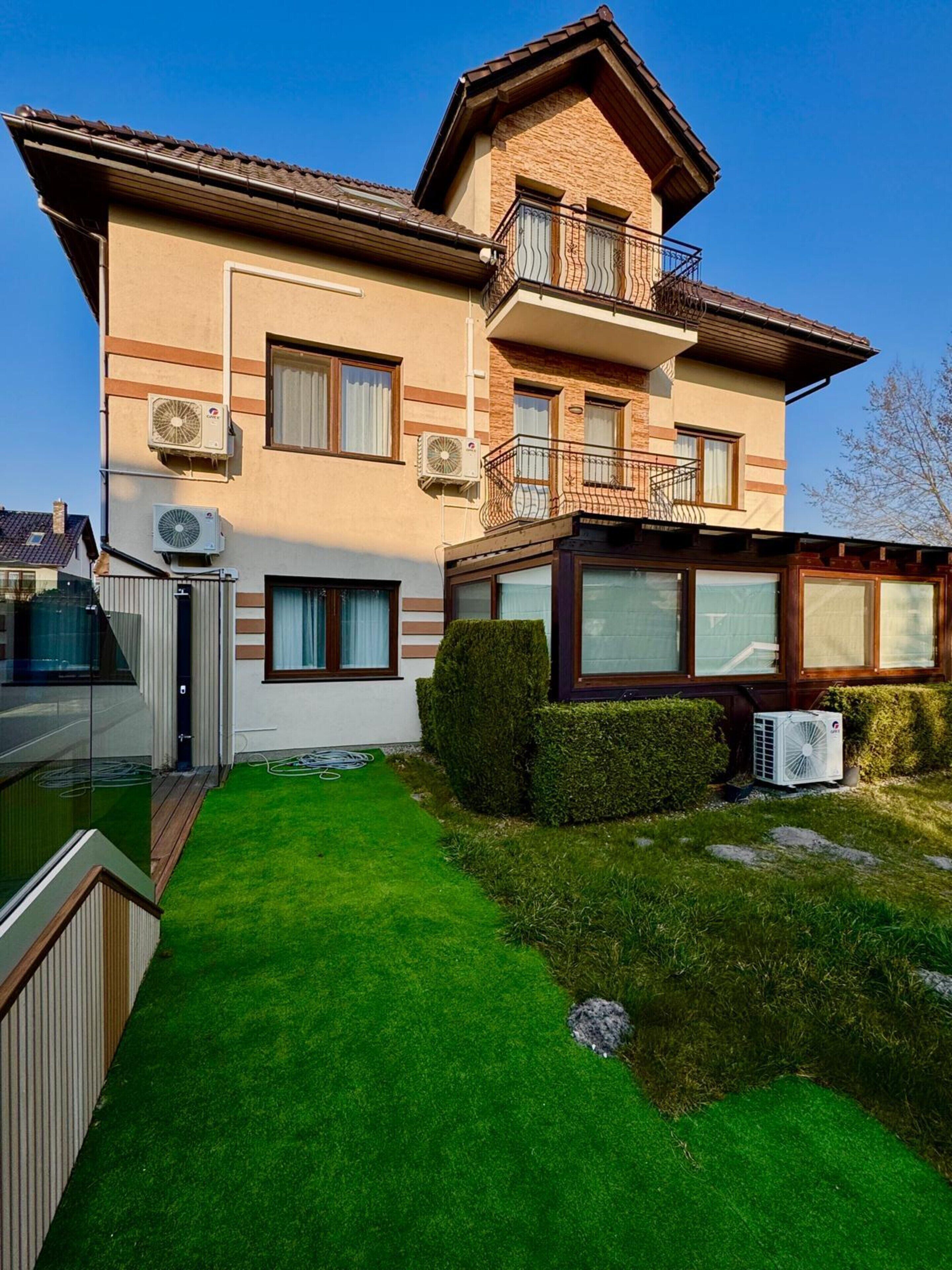 Apartment | Exterior