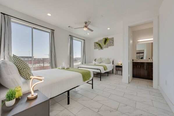 4 bedrooms, desk, iron/ironing board, WiFi