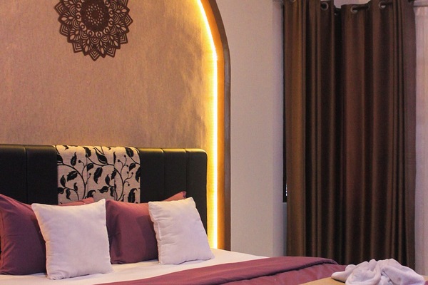 Deluxe Room, Non Smoking | Desk, blackout drapes, soundproofing, iron/ironing board (on request)