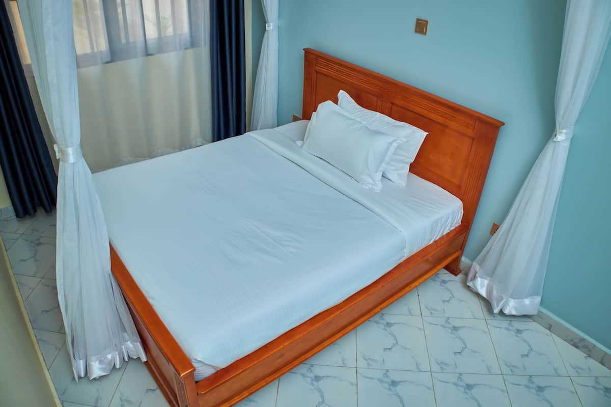Habitación doble, vista a la colina | Escritorio, espacio para trabajar con laptop y wifi gratis