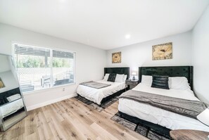 4 dormitorios, tabla de planchar con plancha, wifi y ropa de cama